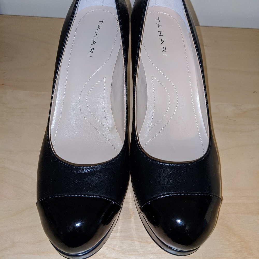 Tahari Leather Pumps